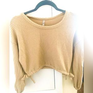 Cream, medium, long sleeved crop top
